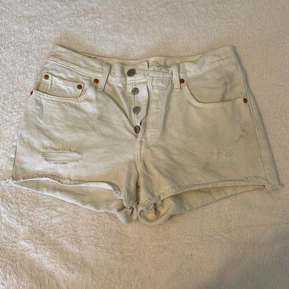 26W - Picture 3 of 4